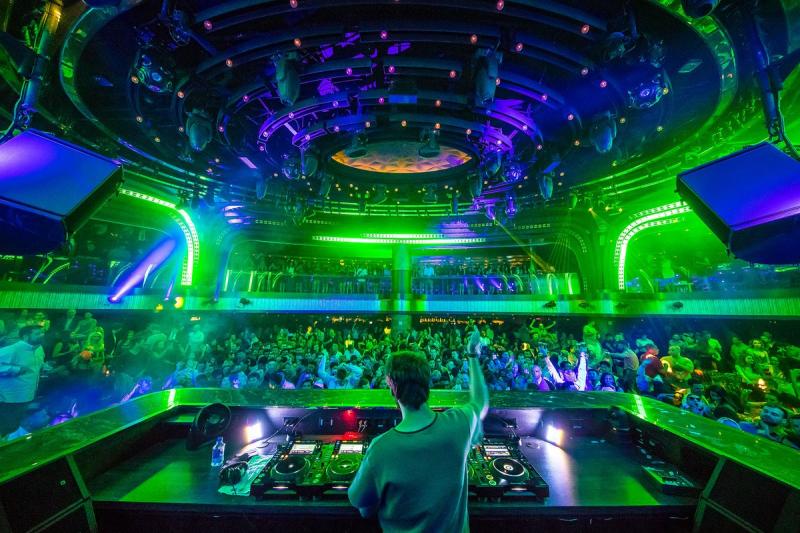 Choosing sound equipment for a nightclub