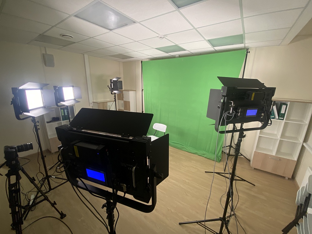 Studia za radijsko oddajanje in snemanje