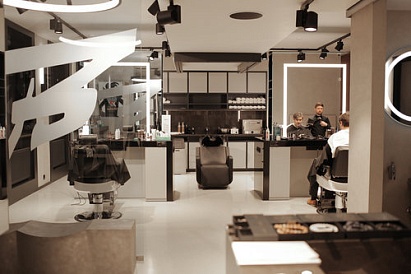 Voice acting for the Barberia beauty salon